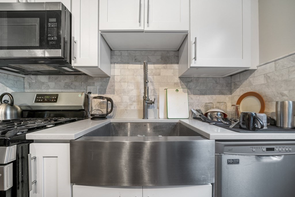 77 Webster Street, Unit 2 Boston, MA 02128 - Photo 3 of 10