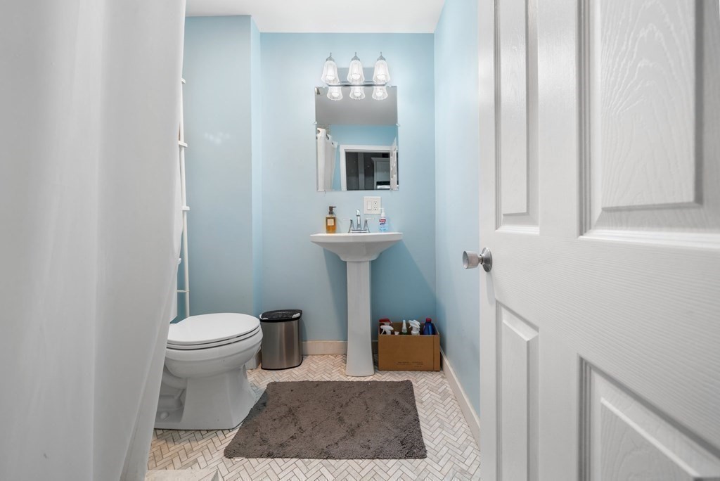 77 Webster Street, Unit 2 Boston, MA 02128 - Photo 6 of 10