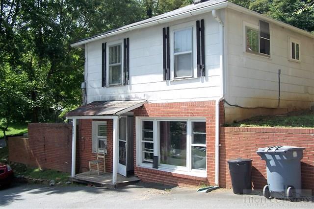 214 Park Street Boone, NC 28607 - Photo 5 of 42 Gallery Image 5