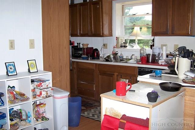 214 Park Street Boone, NC 28607 - Photo 6 of 42 Gallery Image 6