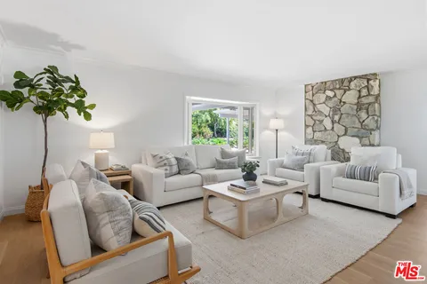 $1,799,000 | 32256 Phantom Drive, Rancho Palos Verdes, CA 90275