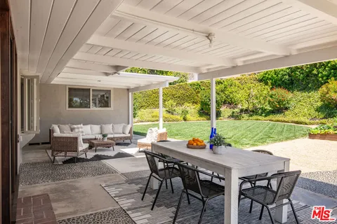 $1,799,000 | 32256 Phantom Drive, Rancho Palos Verdes, CA 90275