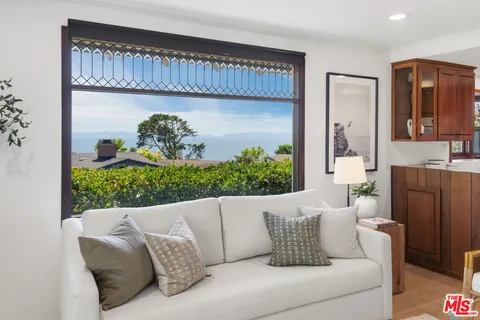 $1,799,000 | 32256 Phantom Drive, Rancho Palos Verdes, CA 90275