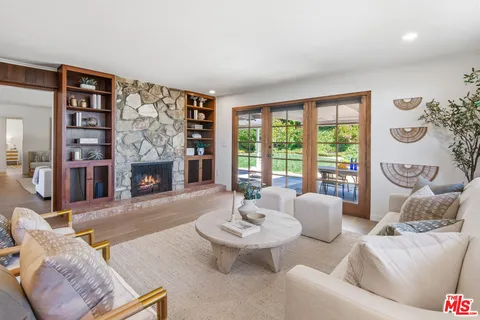 $1,799,000 | 32256 Phantom Drive, Rancho Palos Verdes, CA 90275