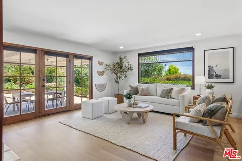 $1,799,000 | 32256 Phantom Drive, Rancho Palos Verdes, CA 90275