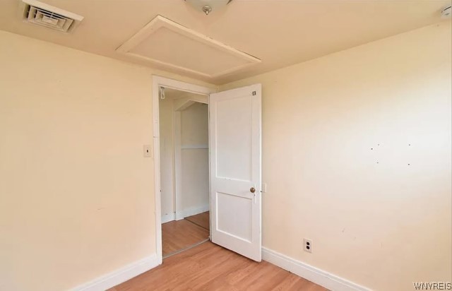 439 Vermont Street Buffalo, NY 14213 - Photo 14 of 18 Upper Unit