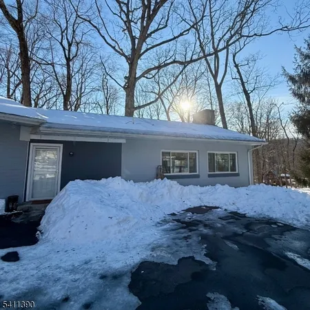 $2,200 | 5 Glen Terrace, Montville, NJ 07045