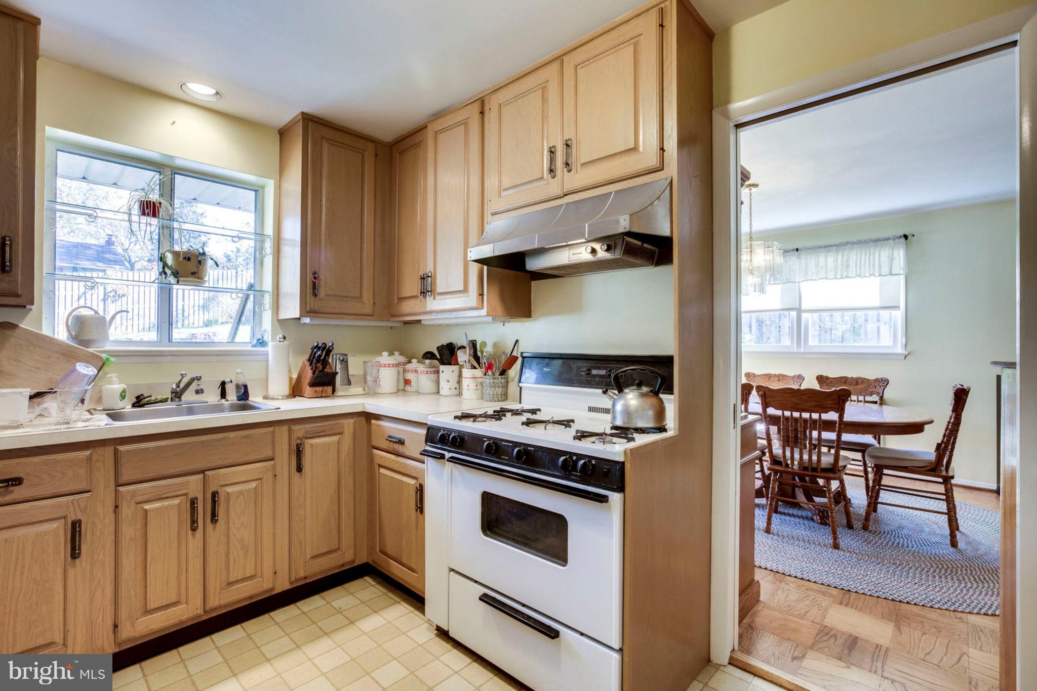 7420 Flora Street Springfield, VA 22150 - Photo 13 of 38