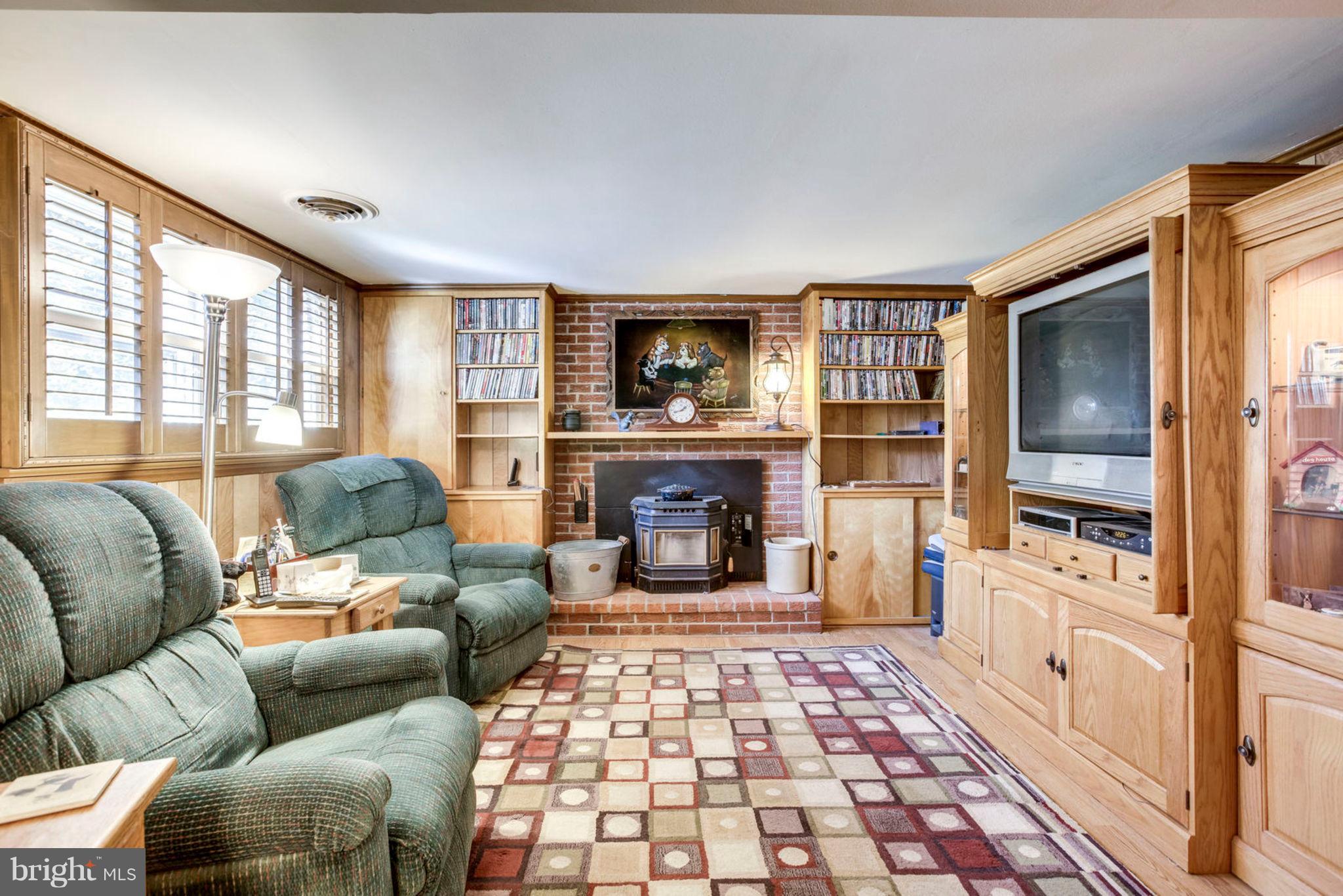 7420 Flora Street Springfield, VA 22150 - Photo 18 of 38