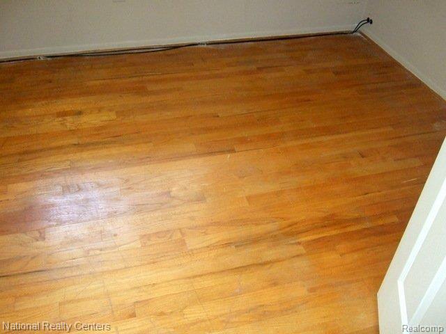 14583 Newburgh Road Livonia, MI 48154 - Photo 20 of 28 3rd Bdrm..JPG