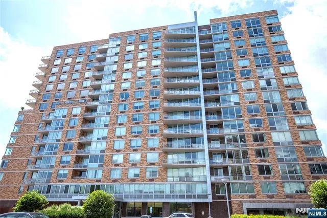 $548,000 | 917 Hudson Park, Edgewater, NJ 07020