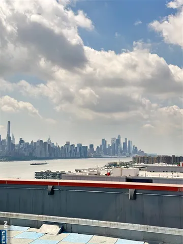 $548,000 | 917 Hudson Park, Edgewater, NJ 07020