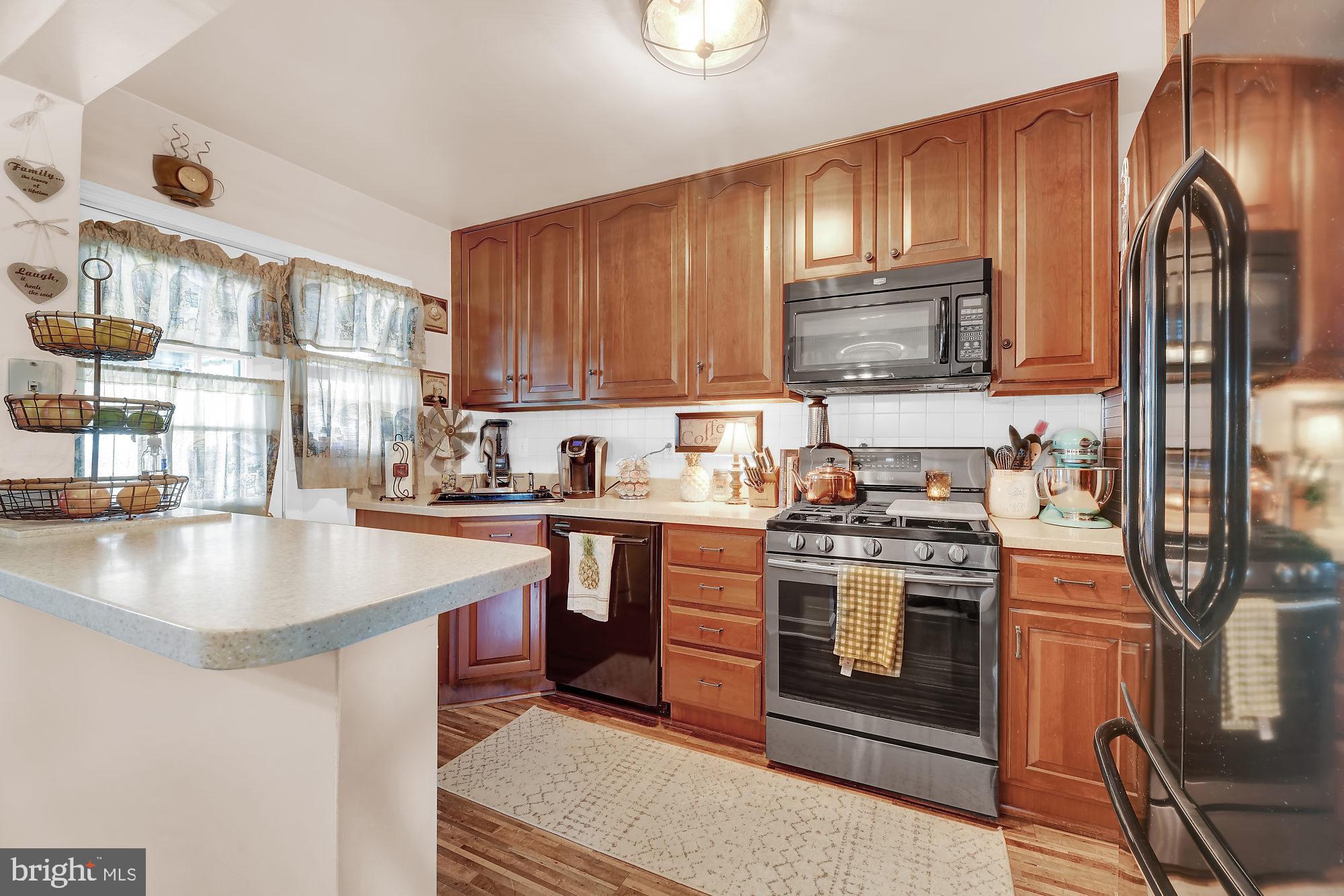 7810 Lockwood Road Baltimore, MD 21222 - Photo 9 of 29