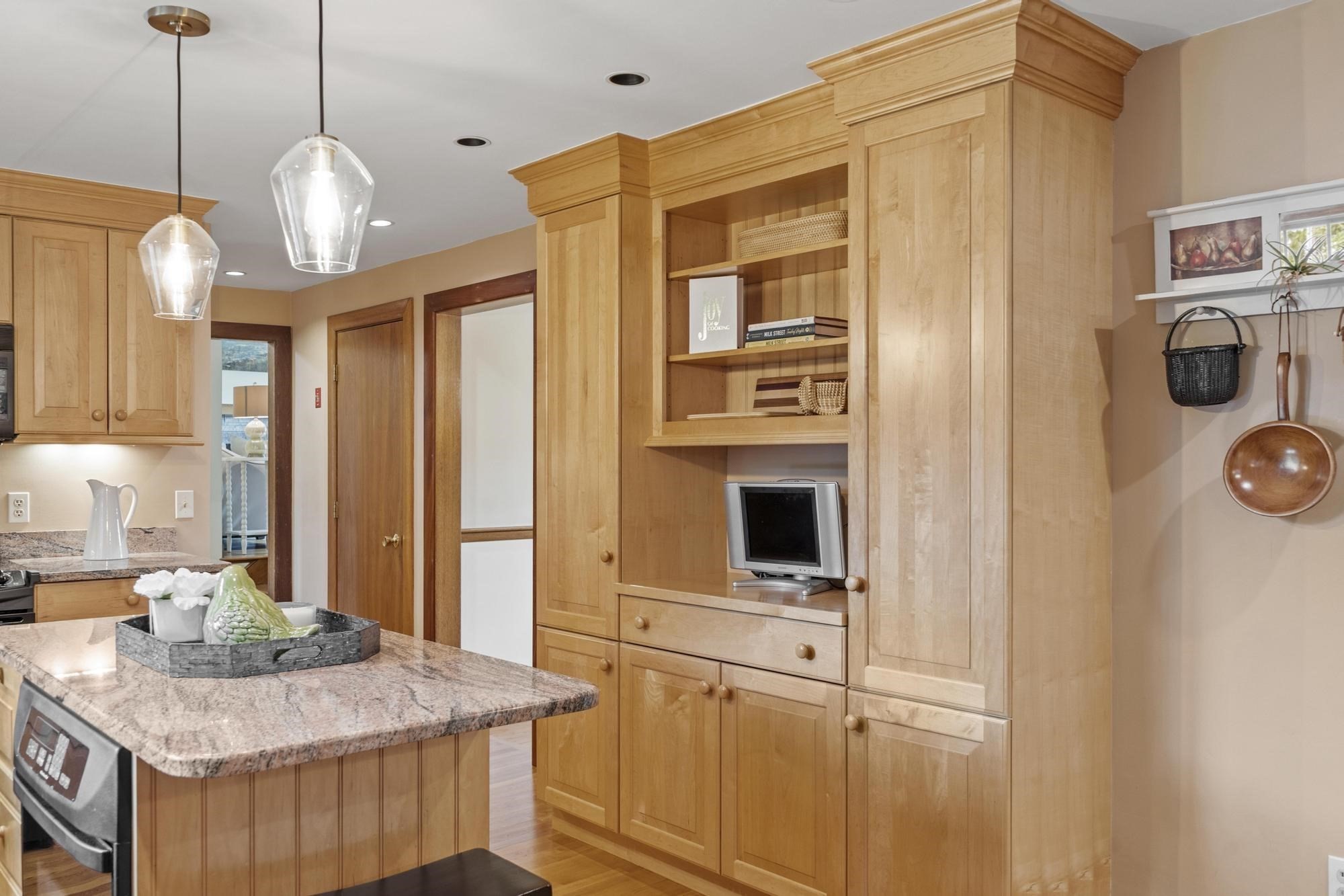 23 Hathaway Road Lexington, MA 02420 - Photo 15 of 39 Gallery Image 15