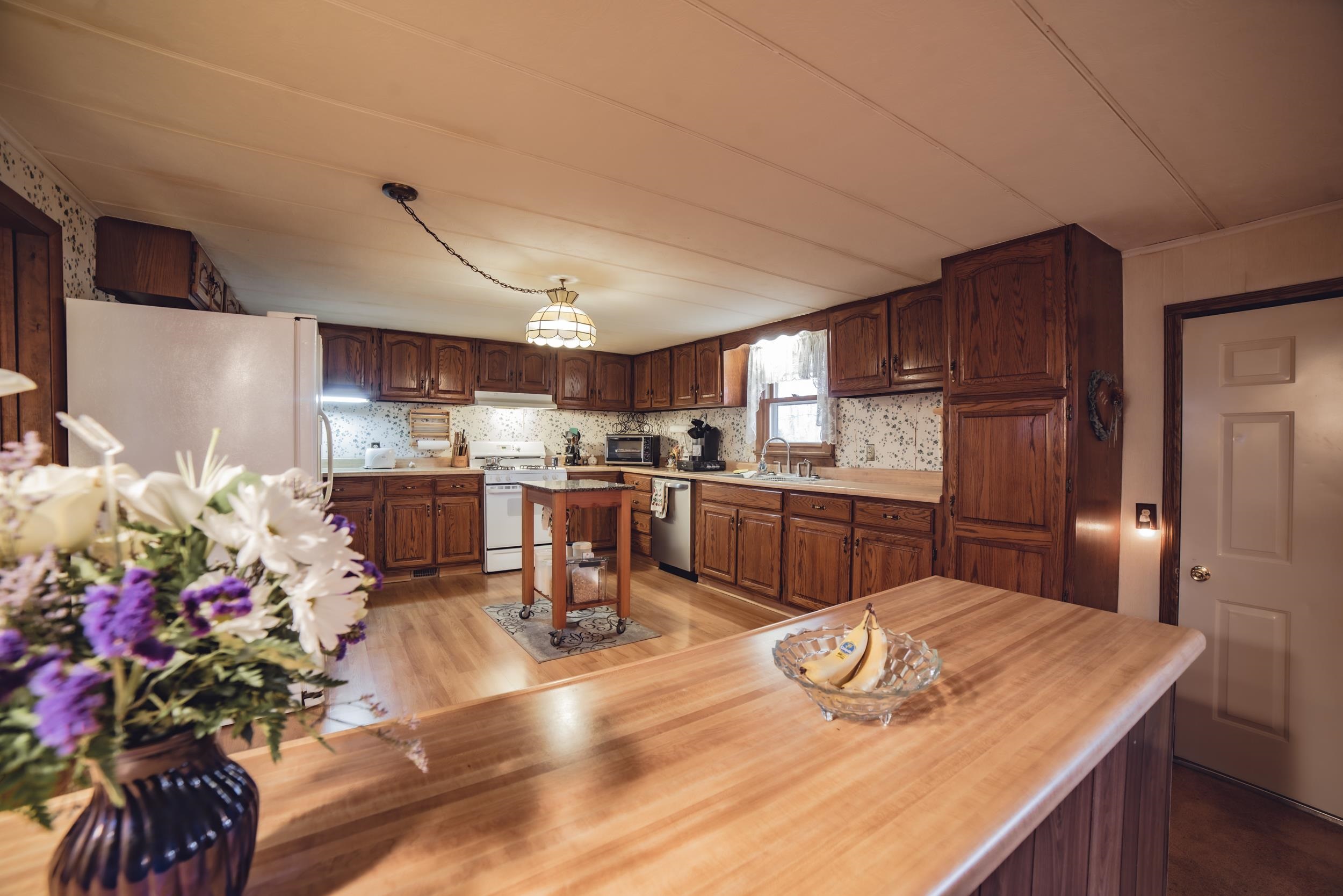 2556 Old St Road Bedford, IN 47421 - Photo 4 of 23