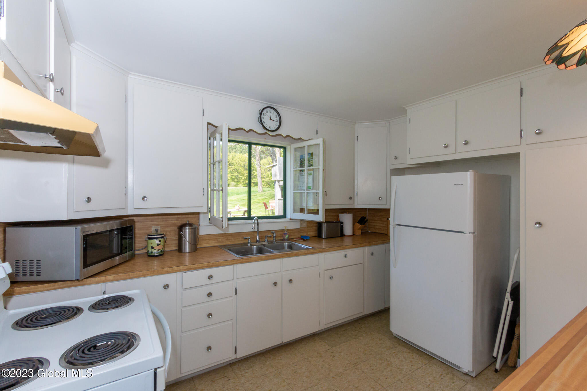 552 Sinclair Road Northampton, NY 12134 - Photo 16 of 90 552 Sinclair Rd -24