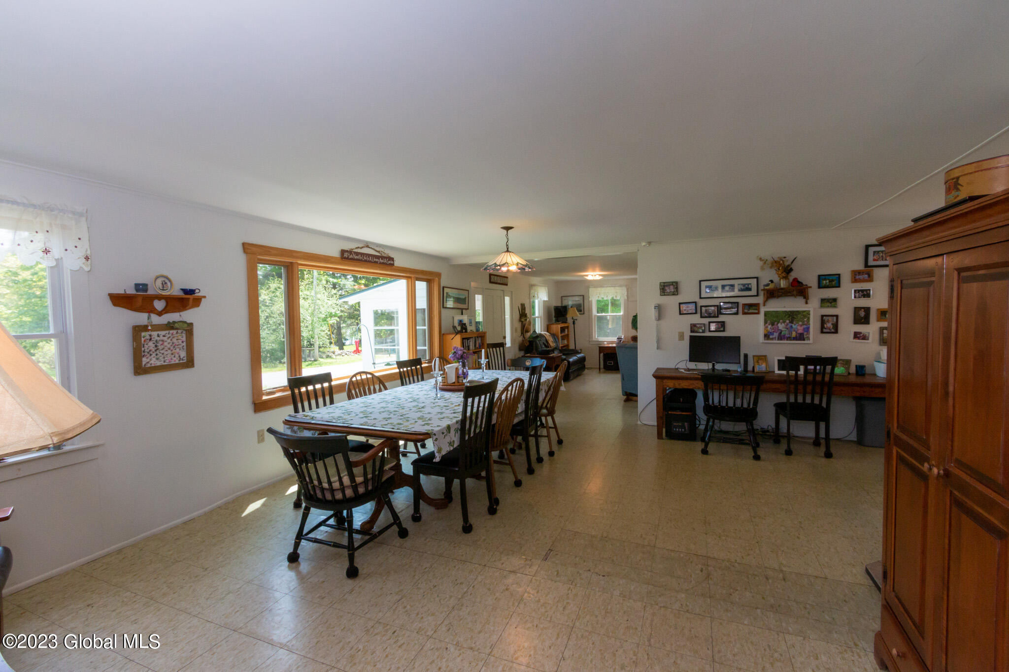 552 Sinclair Road Northampton, NY 12134 - Photo 7 of 90 552 Sinclair Rd -16