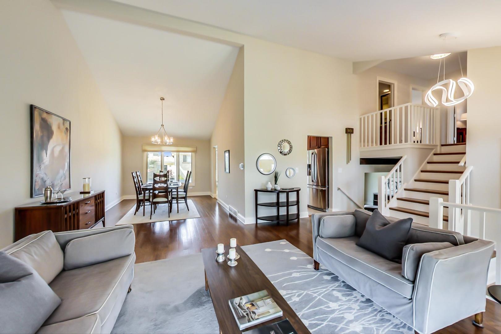 1136 North Greenwood Avenue Park Ridge, IL 60068 - Photo 4 of 30 a living room with furniture and wooden floor
