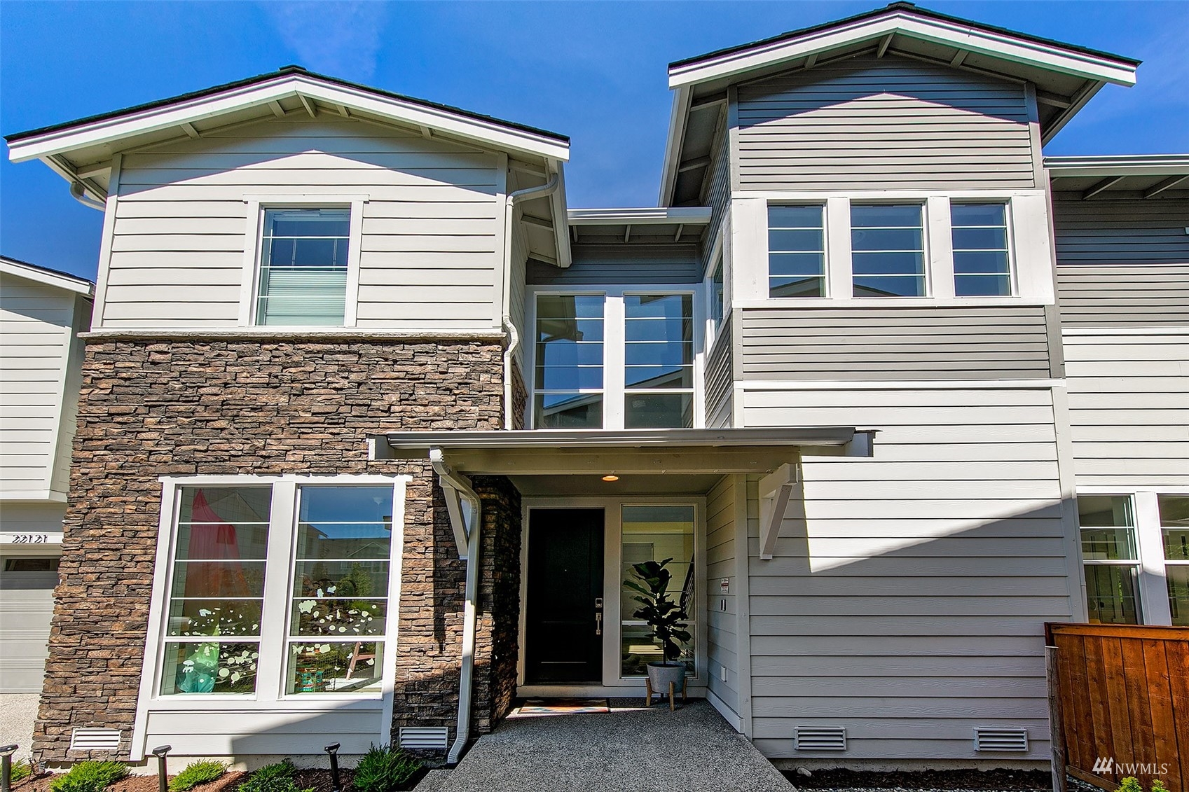 22121 44th Drive Southeast Bothell, WA 98021 - Photo 2 of 35