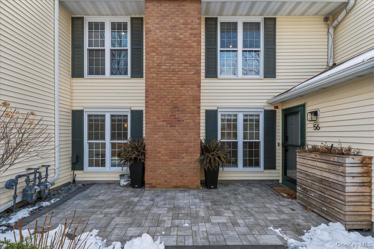 56 The Rise, Unit 107 Warwick, NY 10990 - Photo 2 of 29