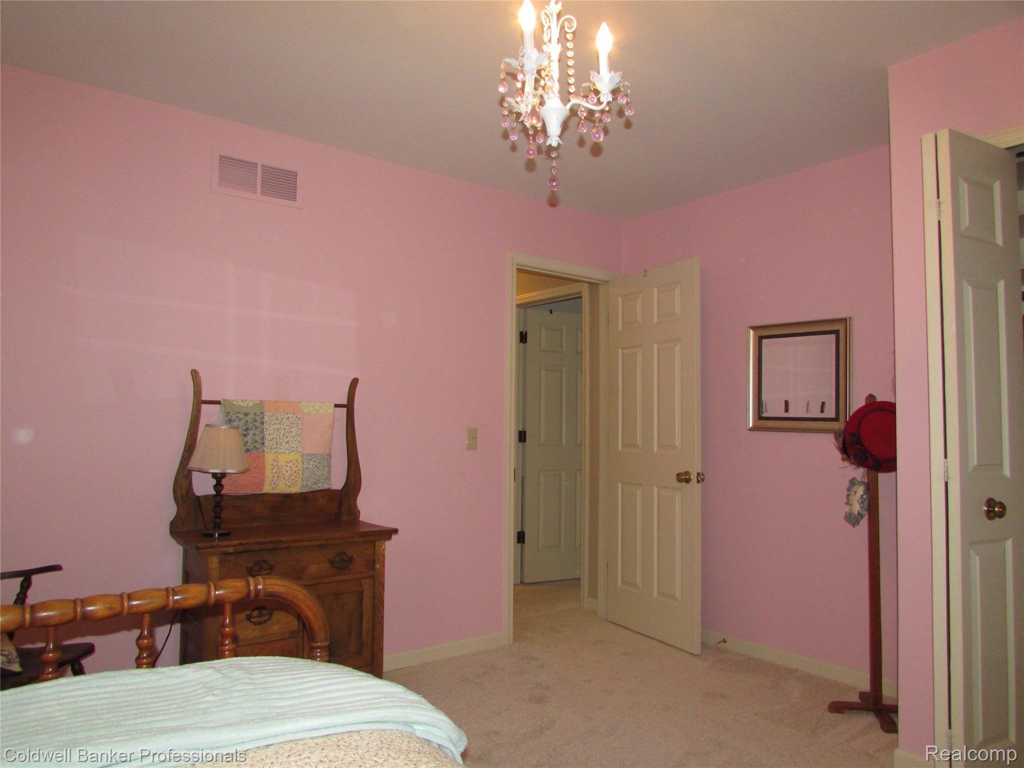 7725 Perry Lake Road Clarkston, MI 48348 - Photo 48 of 61 IMG_8560.JPG