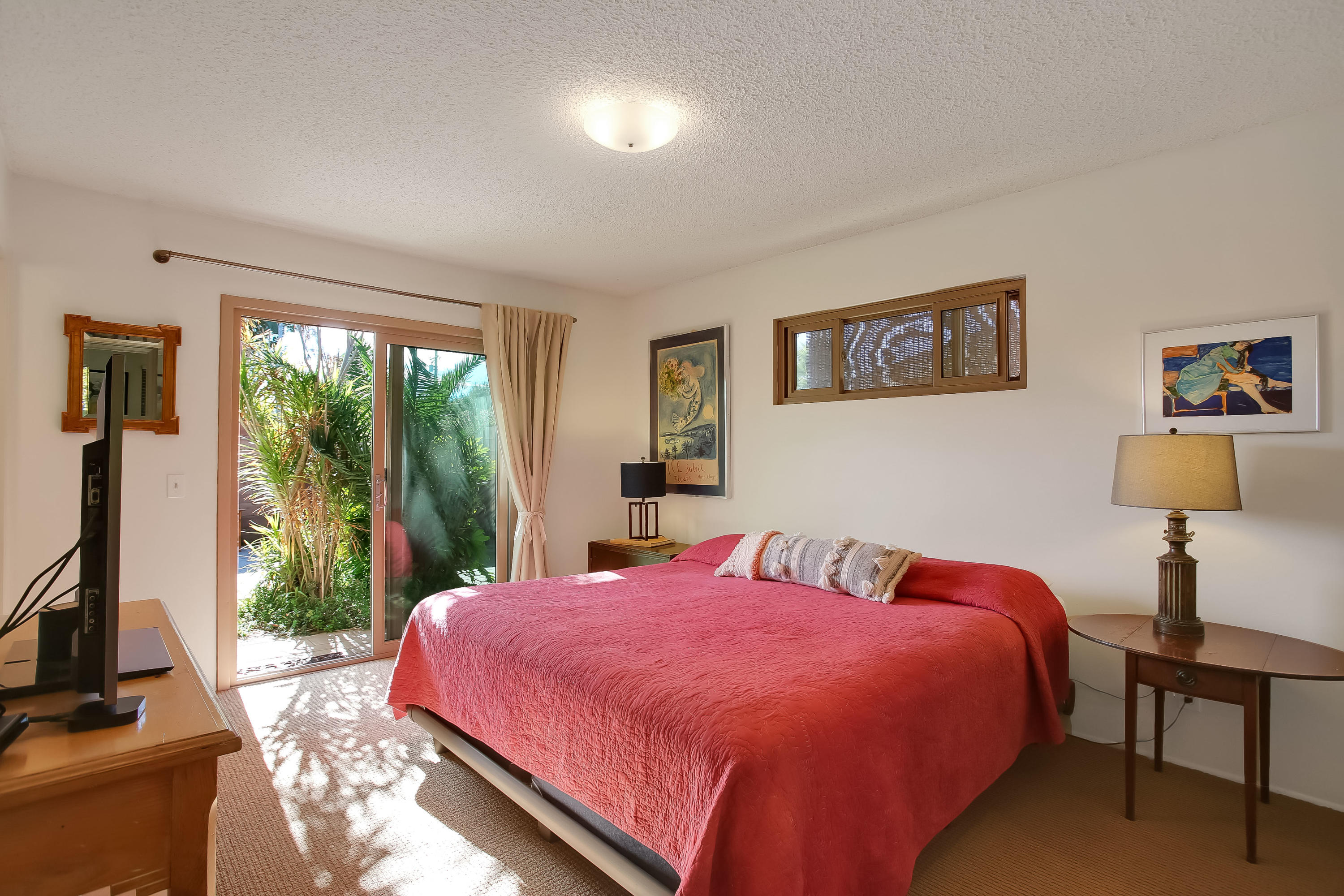 5040 Rocoso Way Santa Barbara, CA 93111 - Photo 14 of 18 038