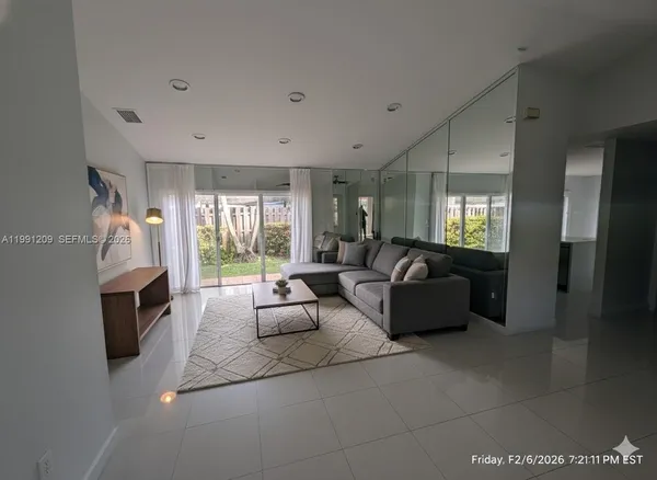 $3,800 | 5753 Northwest 98th Avenue, Doral, FL 33178