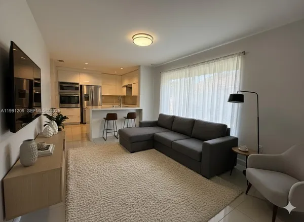 $3,800 | 5753 Northwest 98th Avenue, Doral, FL 33178