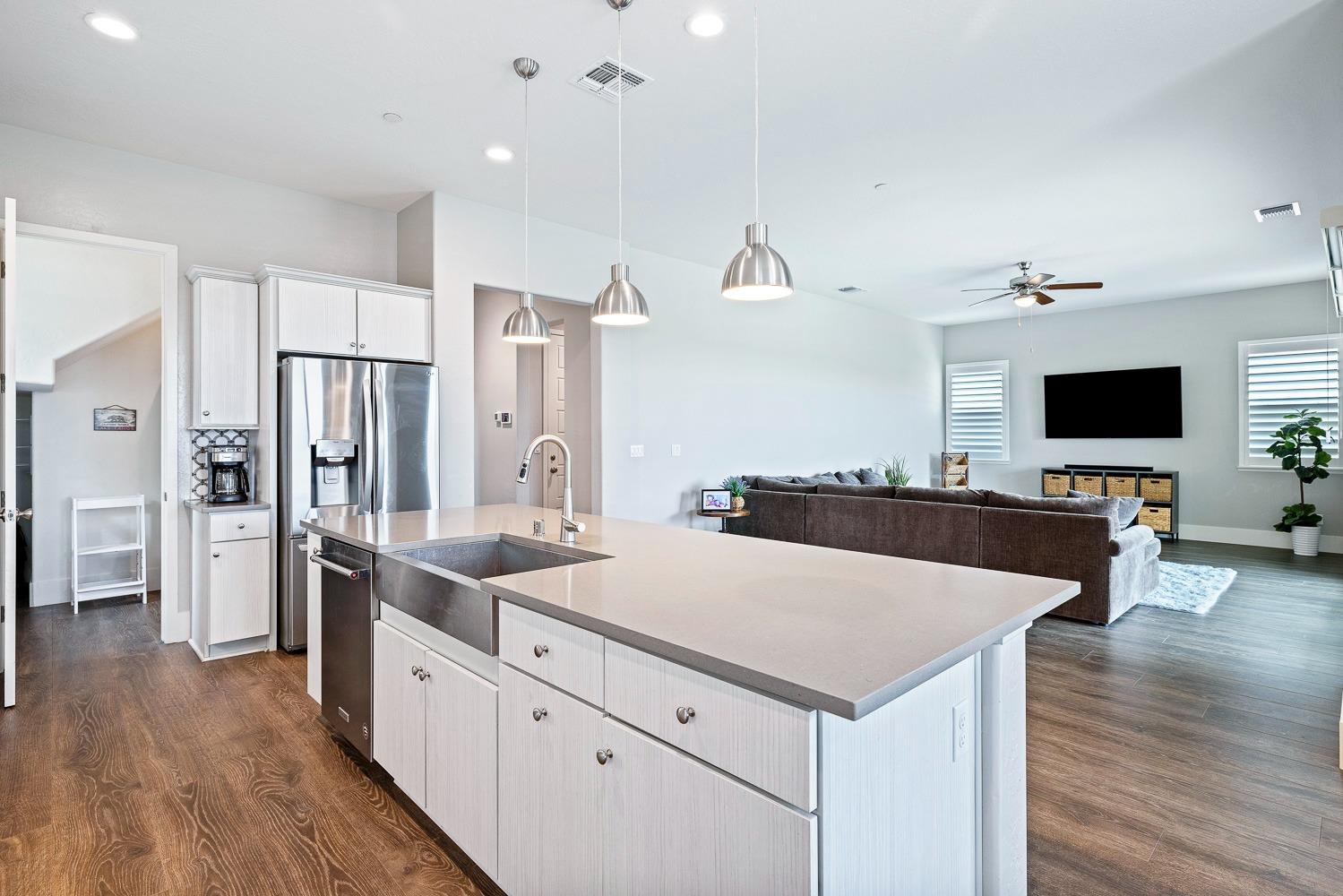 4448 Hillside Road Madera, CA 93636 - Photo 12 of 53 Gallery Image 12