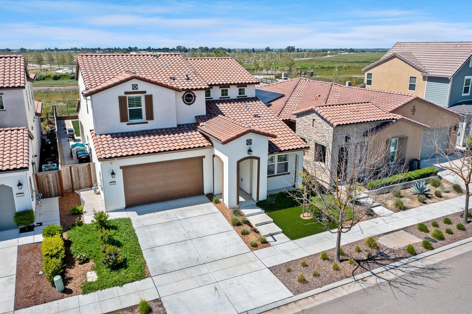 4448 Hillside Road Madera, CA 93636 - Photo 2 of 53 Gallery Image 2