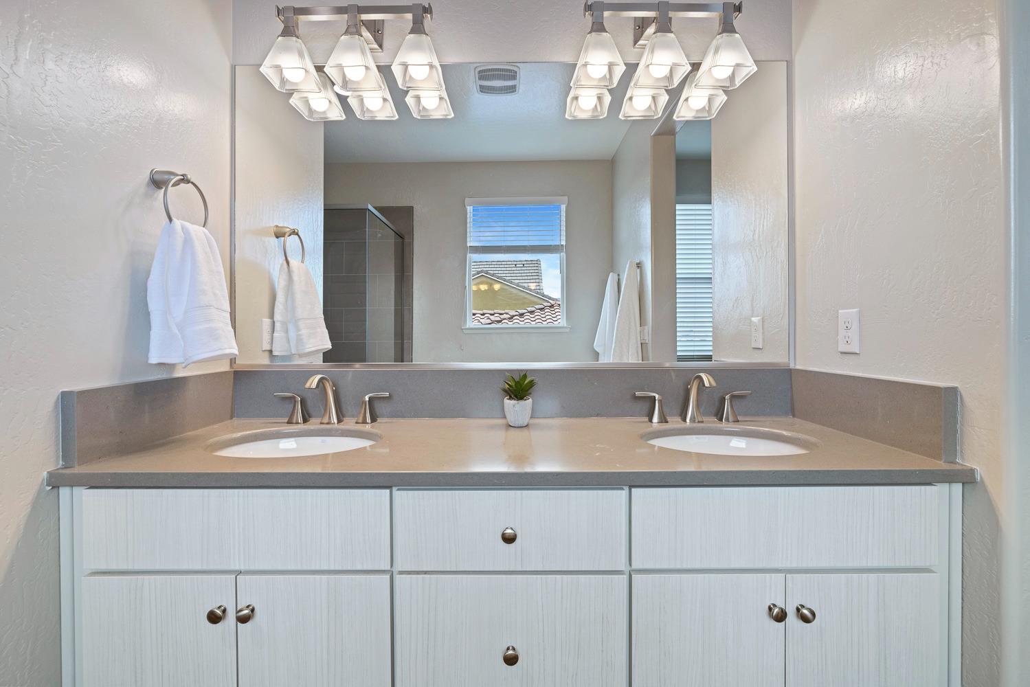 4448 Hillside Road Madera, CA 93636 - Photo 23 of 53 Gallery Image 23