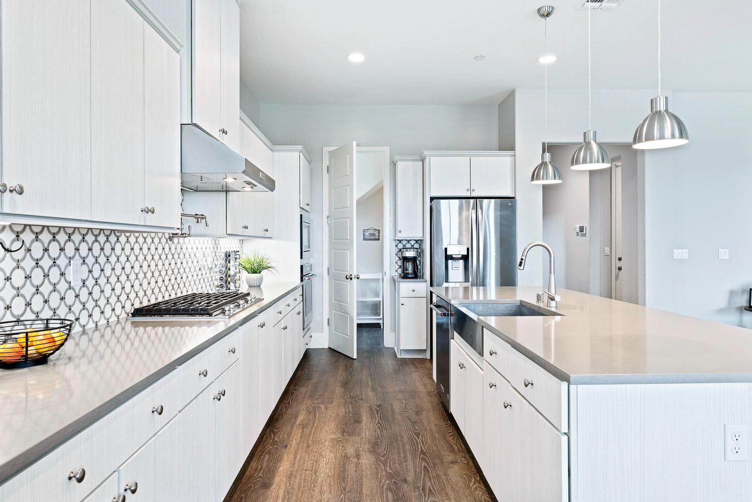 4448 Hillside Road Madera, CA 93636 - Photo 9 of 53 Gallery Image 9