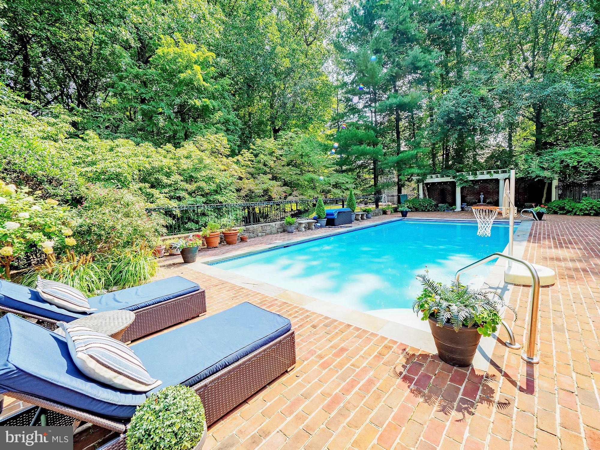 5 Eagle Ridge Court Bethesda, MD 20817 - Photo 20 of 33 Large Pool