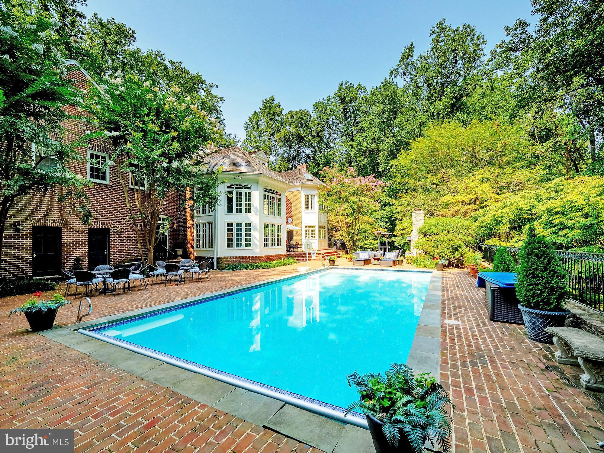 5 Eagle Ridge Court Bethesda, MD 20817 - Photo 22 of 33 Large Pool