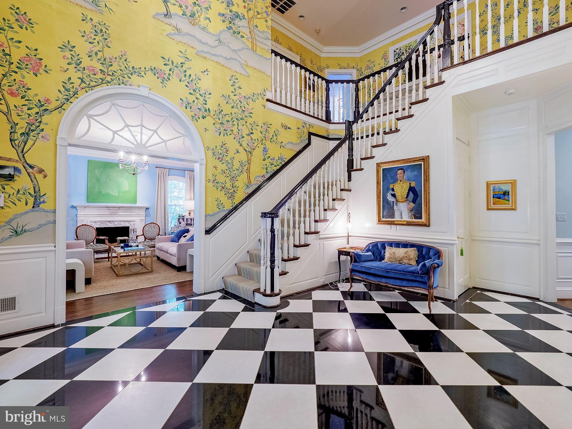 5 Eagle Ridge Court Bethesda, MD 20817 - Photo 3 of 33 Grand 2-Story Foyer