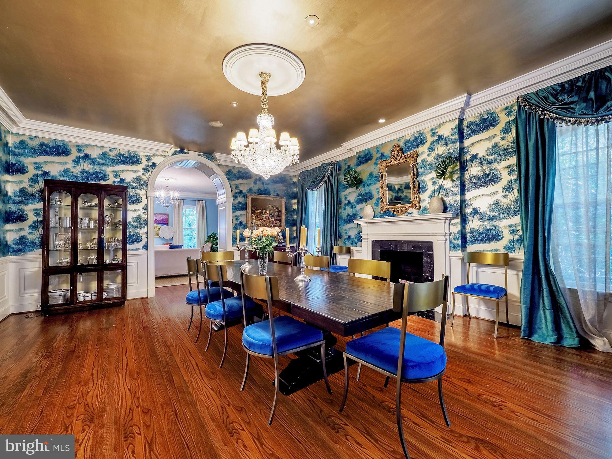 5 Eagle Ridge Court Bethesda, MD 20817 - Photo 8 of 33 Expansive Dining Room