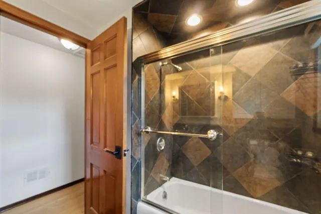 $487,999 | 2746 Manor Avenue, Mount Pleasant, WI 53406