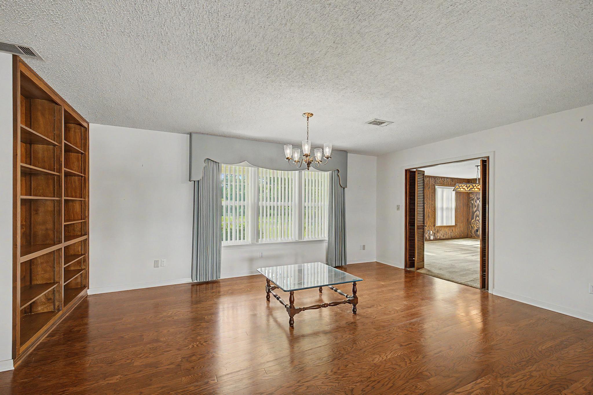 7621 Chellie Road Pensacola, FL 32526 - Photo 8 of 90 Gallery Image 8