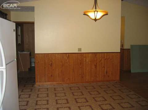 1501 East Bennington Road Owosso, MI 48867 - Photo 5 of 16 20426240-4.JPG