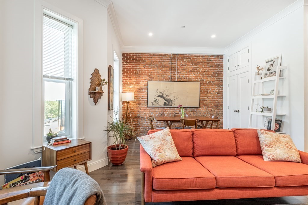 134 Warren Street, Unit 2 Boston, MA 02119 - Photo 8 of 31 Gallery Image 8