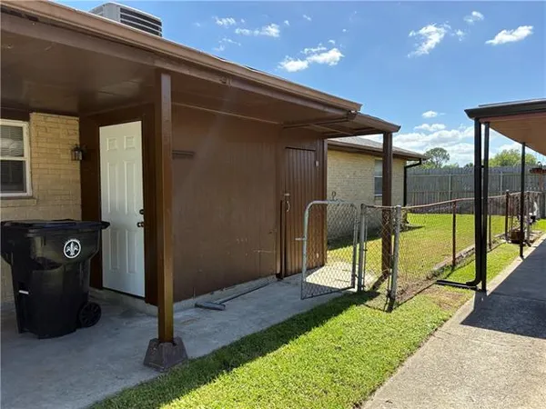 $1,250 | 8020 Gus Street, Unit 8020, New Orleans, LA 70127