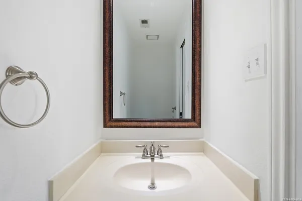 $449,500 | 602 Lightstone Drive, San Antonio, TX 78258