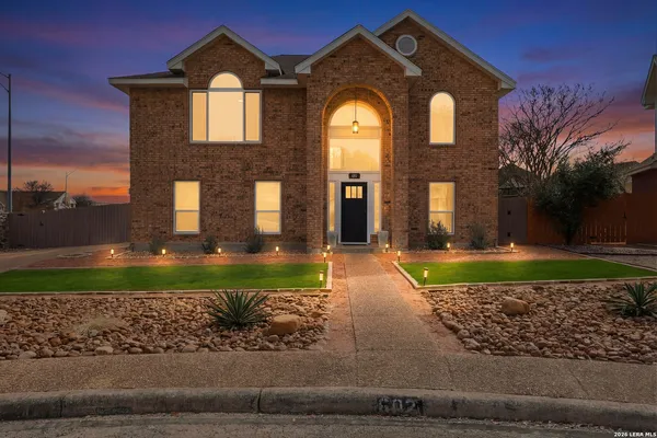 $449,500 | 602 Lightstone Drive, San Antonio, TX 78258