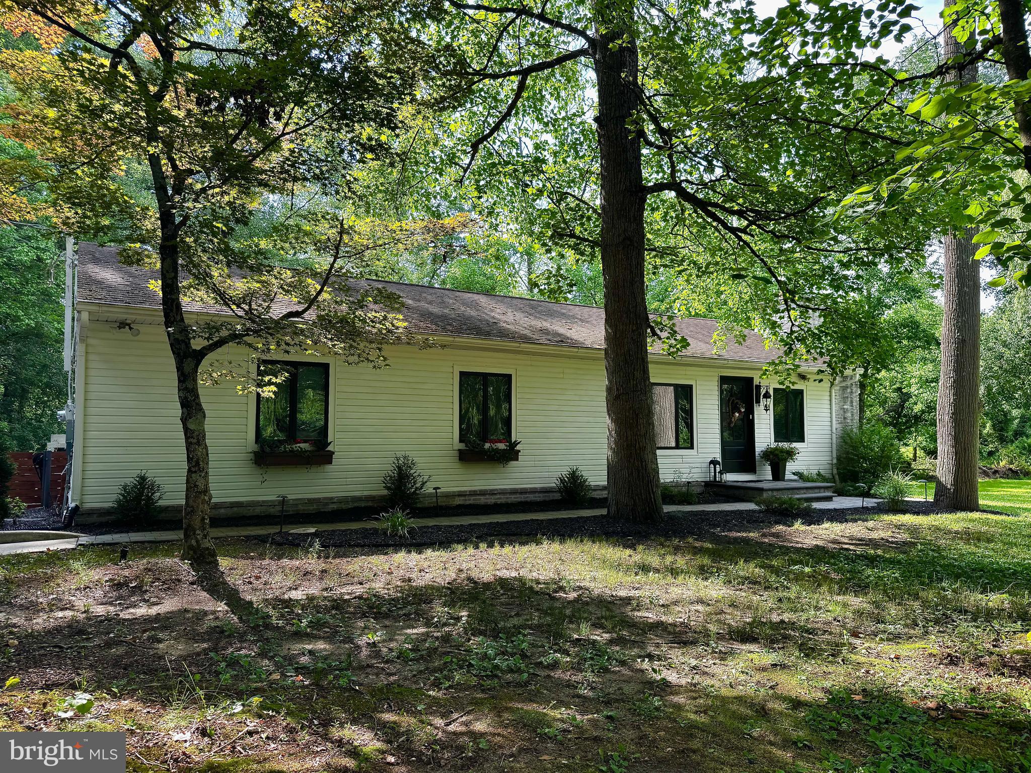 321 Tomlin Station Road Mullica Hill, NJ 08062 - Photo 3 of 33 View from side