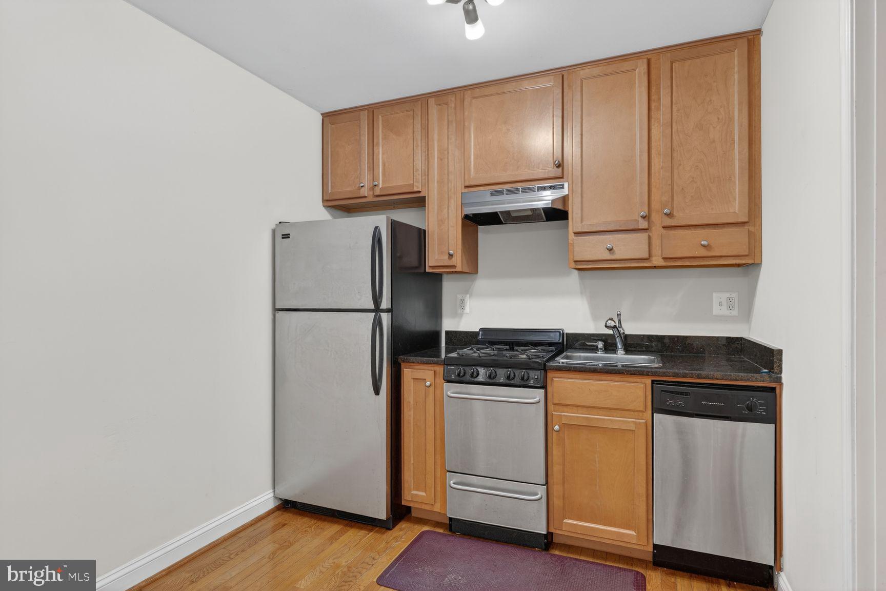 1820 Swann Street Northwest, Unit 4 Washington, DC 20009 - Photo 3 of 15 Kitchen
