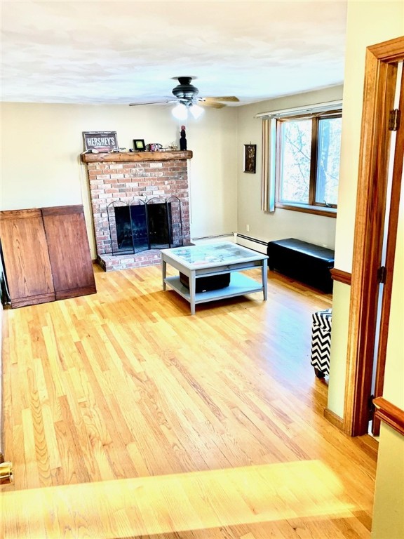 151 Hope Road Cranston, RI 02921 - Photo 8 of 33