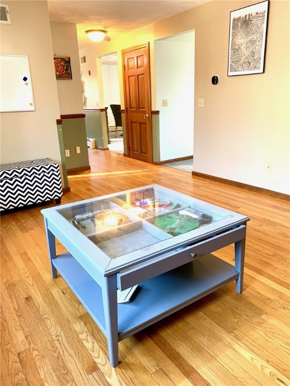 151 Hope Road Cranston, RI 02921 - Photo 9 of 33