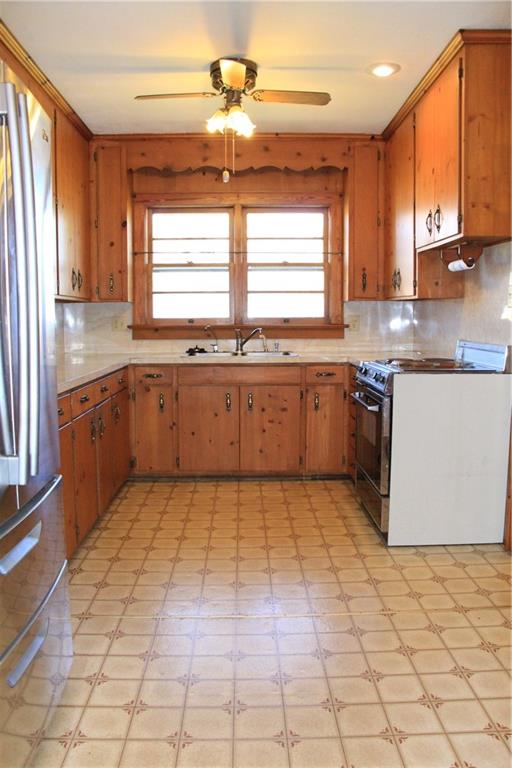 305 7th St Place Southwest Conover, NC 28613 - Photo 11 of 35 Gallery Image 11