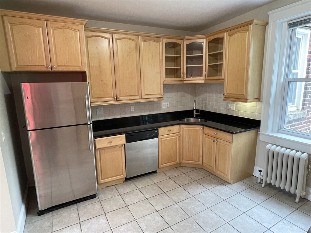 235 Freeman Street, Unit U6 Brookline, MA 02446 - Photo 4 of 28