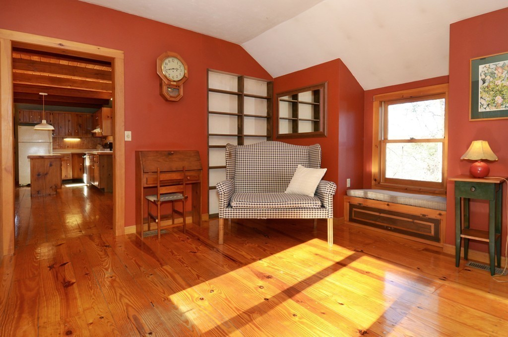 81 Saundersdale Road Charlton, MA 01507 - Photo 11 of 25